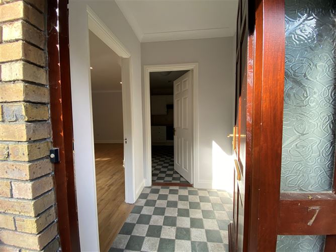 7 Hillcrest Manor, Templeogue, Dublin 6W