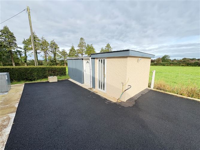 Novhoval, Knocknagree, Cork