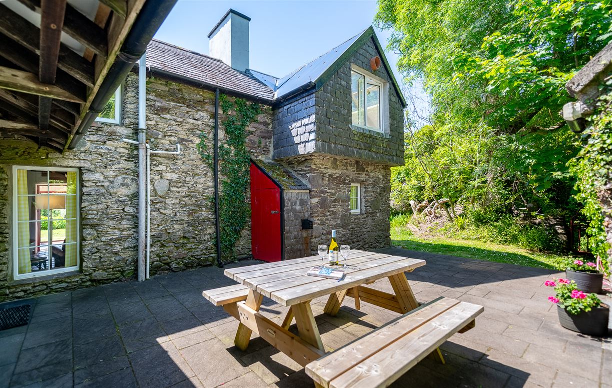 John’s House, Derrynane Beg, Caherdaniel, Co. Kerry, V23HF43 John’s House, Derrynane Beg, Caherdaniel, Co. Kerry, V23HF43