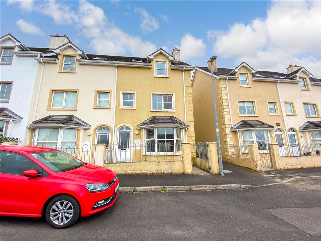 4 Na Hinsean, Manorcunningham, Co. Donegal