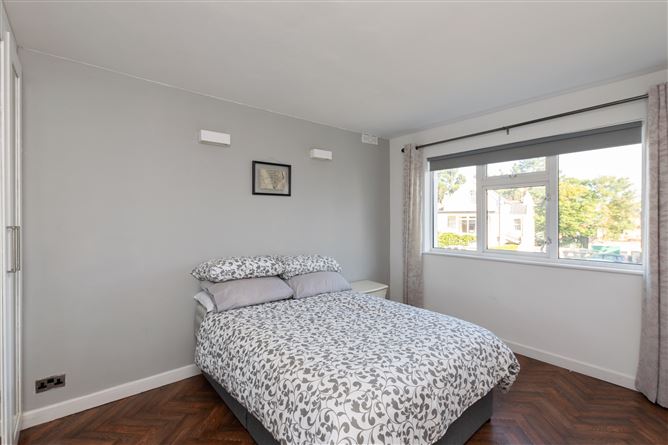 3 Albert Court, Sandycove, County Dublin