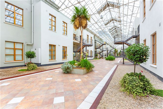 171 Wintergarden, Pearse Street, Dublin 2