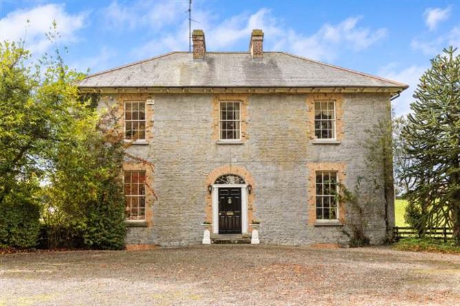 Main image for Kilodiernan House, Glebe, Puckane, Co. Tipperary