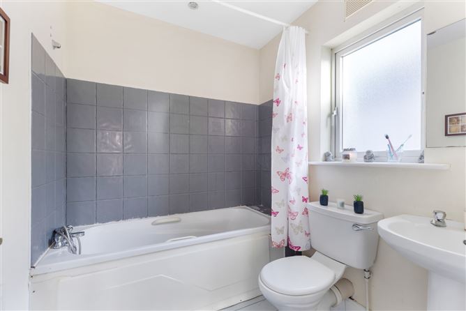 63 Oak Close, Bailis Downs, Navan, Co. Meath