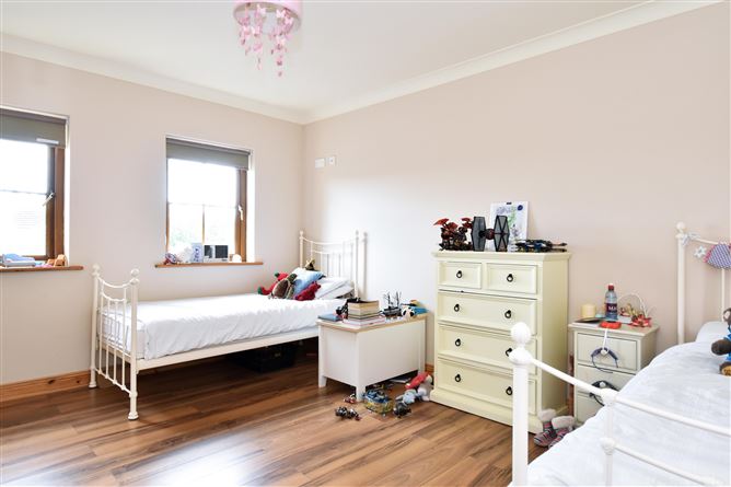 20 Pine Grove, Moycullen, Galway