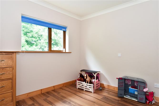 20 Pine Grove, Moycullen, Galway