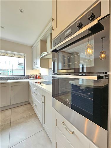 21 Meadow View, Clarecastle, Ennis, Co. Clare