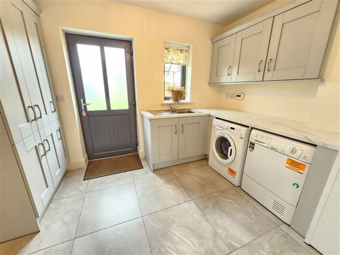 21 Meadow View, Clarecastle, Ennis, Co. Clare