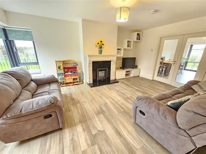 21 Meadow View, Clarecastle, Ennis, Co. Clare