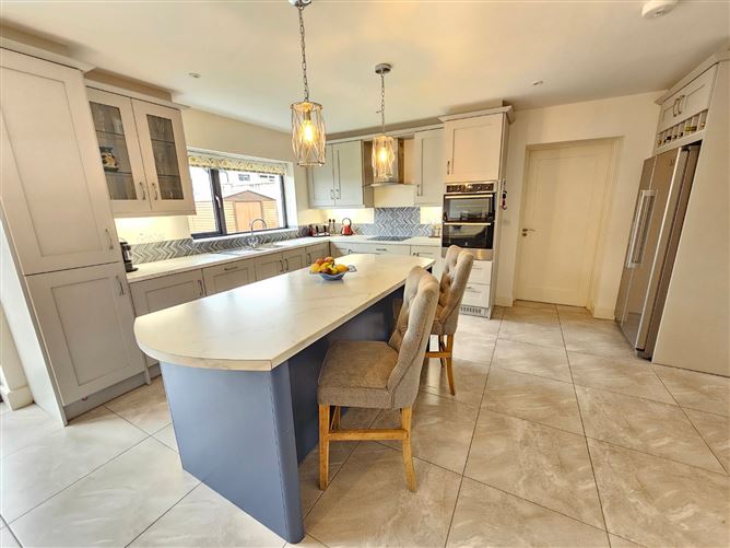 21 Meadow View, Clarecastle, Ennis, Co. Clare