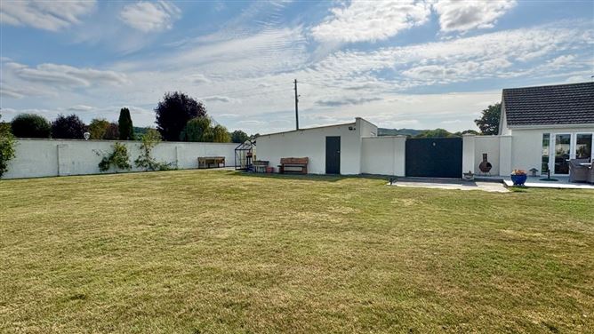 Moate Road, Freshford, Kilkenny