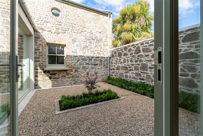 Wellington Lane  , Ballsbridge, Dublin 4