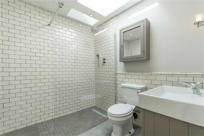 Wellington Lane  , Ballsbridge, Dublin 4