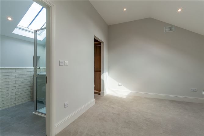 Wellington Lane  , Ballsbridge, Dublin 4