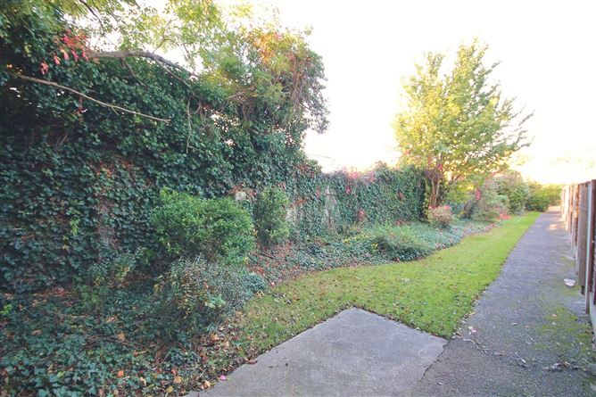 28 Kings Hall, Chapelizod, Dublin 20