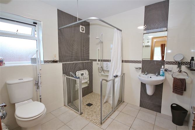 28 Kings Hall, Chapelizod, Dublin 20