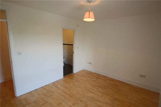 7 The Plaza, Central Park, Carrick-On-Shannon, Co. Leitrim
