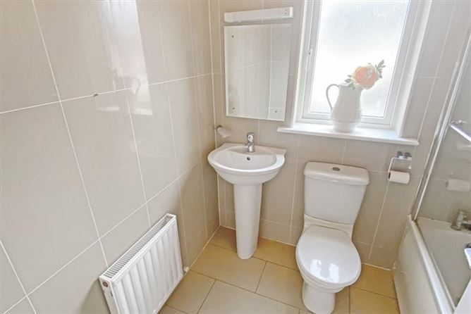 37 Cuirt Na Habhann, Claregalway, Co. Galway