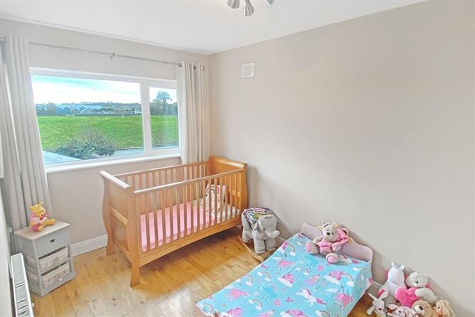 37 Cuirt Na Habhann, Claregalway, Co. Galway