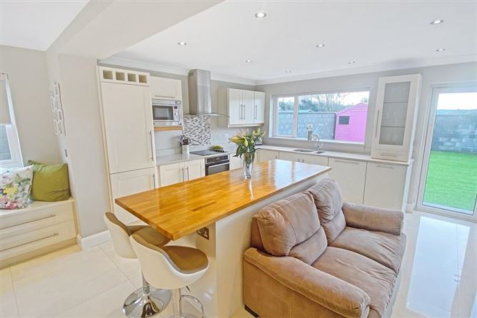 37 Cuirt Na Habhann, Claregalway, Co. Galway