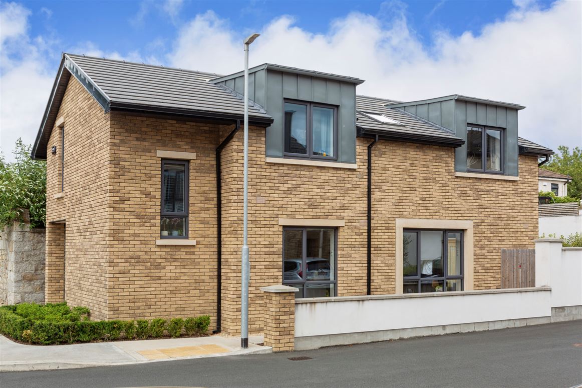 1 Knocknagarm Park, Glenageary, Co. Dublin