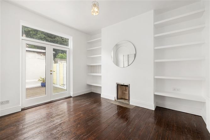 https://photos-a.propertyimages.ie/media/1/5/8/4933851/42a22648-ad9c-4cf0-aa00-557ed0a1d017_l.jpg