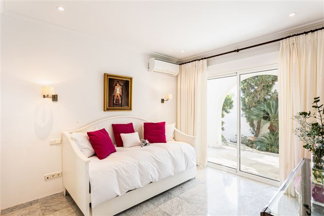 Spain, Marbella, Marbella Este - COSTA-00669P