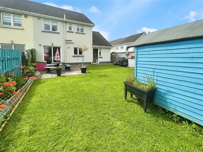 15 Ard Caoin, Gort Road, Ennis, County Clare