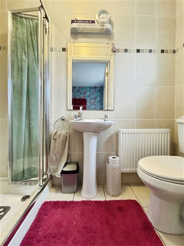 15 Ard Caoin, Gort Road, Ennis, County Clare
