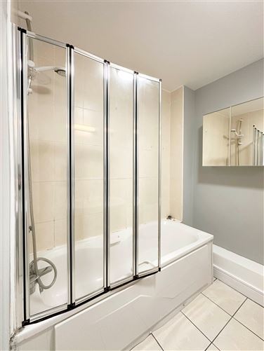 44 Castlegate Grove, Adamstown, Dublin