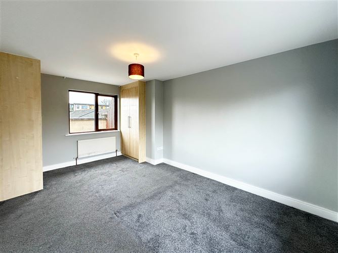 44 Castlegate Grove, Adamstown, Dublin