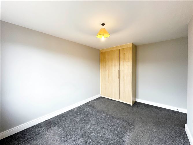 44 Castlegate Grove, Adamstown, Dublin