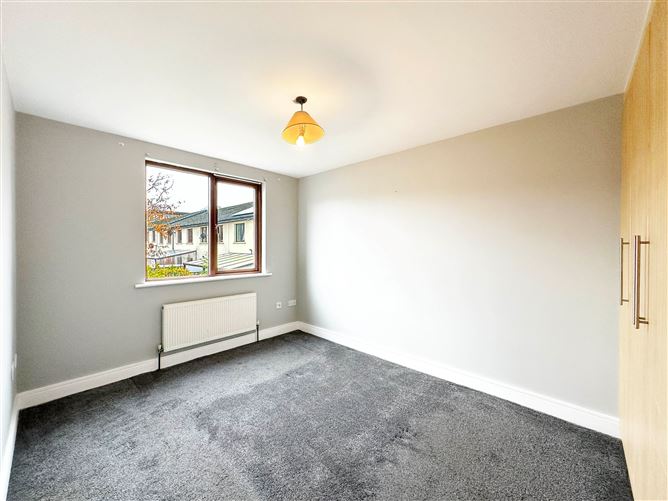 44 Castlegate Grove, Adamstown, Dublin