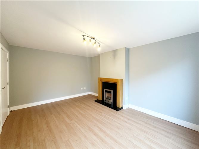 44 Castlegate Grove, Adamstown, Dublin