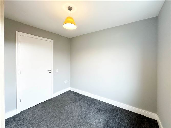 44 Castlegate Grove, Adamstown, Dublin