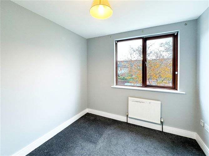 44 Castlegate Grove, Adamstown, Dublin