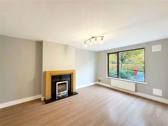 44 Castlegate Grove, Adamstown, Dublin