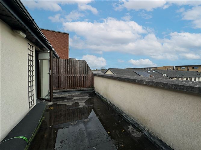 44 Castlegate Grove, Adamstown, Dublin