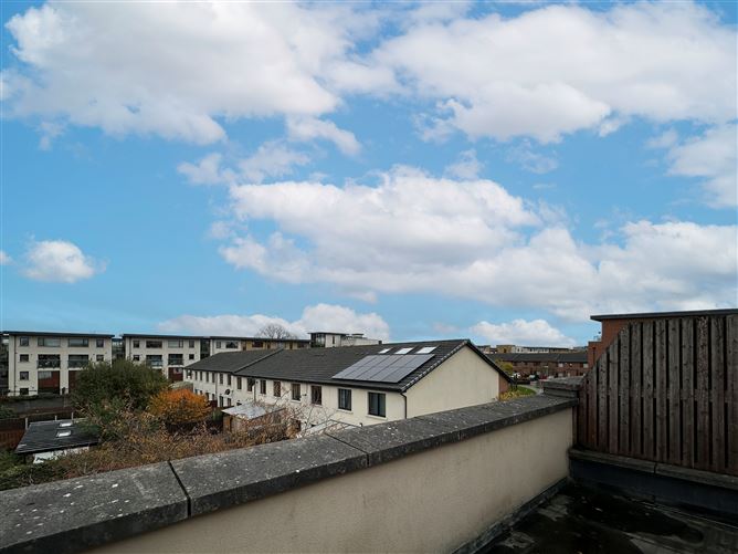 44 Castlegate Grove, Adamstown, Dublin