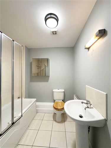 44 Castlegate Grove, Adamstown, Dublin