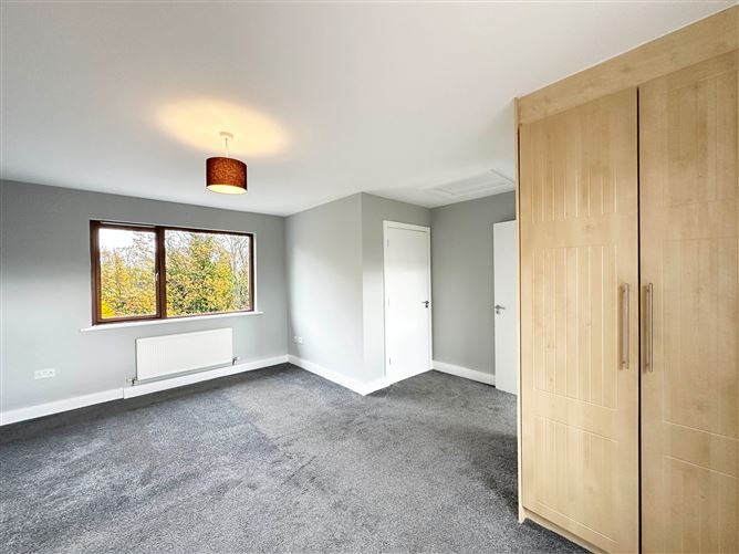 44 Castlegate Grove, Adamstown, Dublin