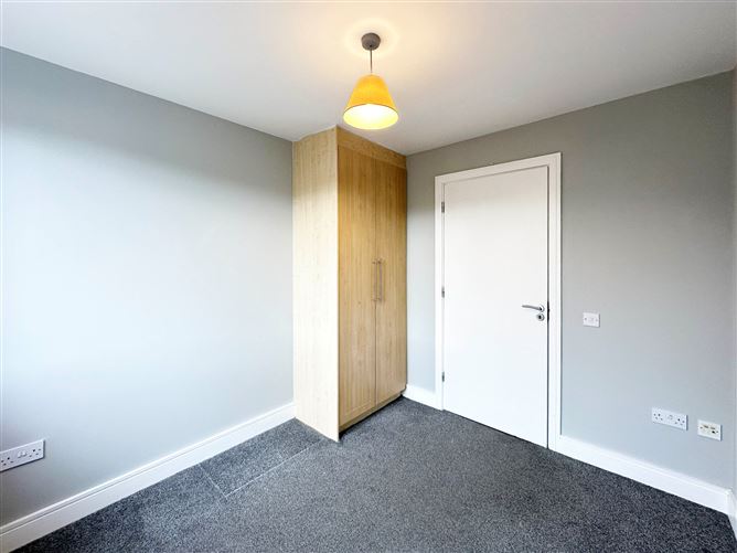 44 Castlegate Grove, Adamstown, Dublin