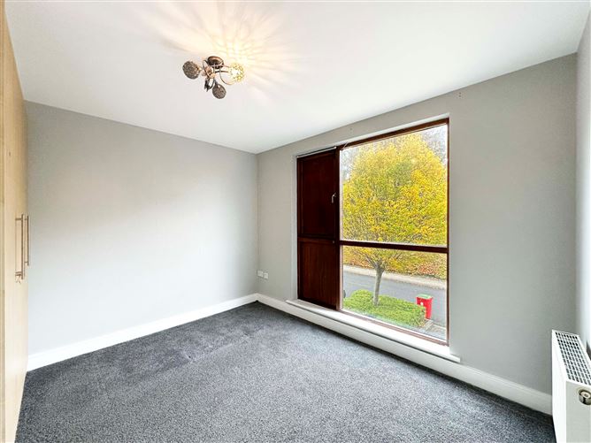 44 Castlegate Grove, Adamstown, Dublin