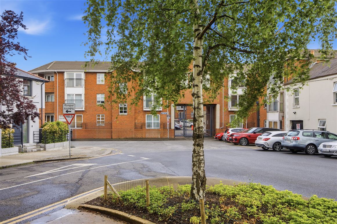 85 Greenville Place, Greenville Avenue, Dublin 8, D08 X3E7.
