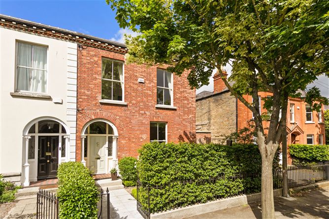https://photos-a.propertyimages.ie/media/1/5/8/5005851/035d2b5f-8a49-49bb-9aa3-c648de944a25_l.jpg