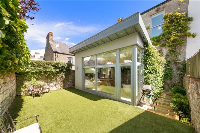 https://photos-a.propertyimages.ie/media/1/5/8/5005851/035d2b5f-8a49-49bb-9aa3-c648de944a25_l.jpg