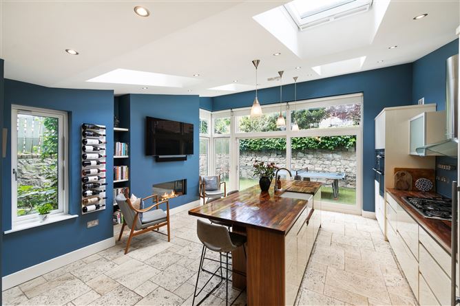 https://photos-a.propertyimages.ie/media/1/5/8/5005851/035d2b5f-8a49-49bb-9aa3-c648de944a25_l.jpg
