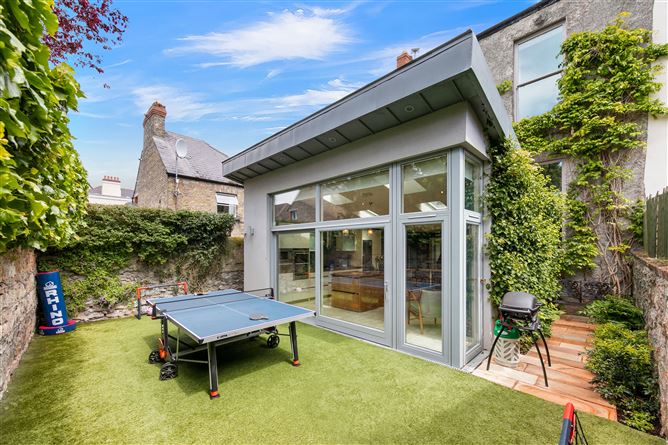 https://photos-a.propertyimages.ie/media/1/5/8/5005851/035d2b5f-8a49-49bb-9aa3-c648de944a25_l.jpg