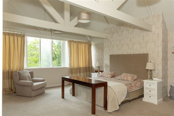 https://photos-a.propertyimages.ie/media/1/5/8/5018851/18ef78ea-bf0b-4747-a630-f23773aa698b_l.jpg