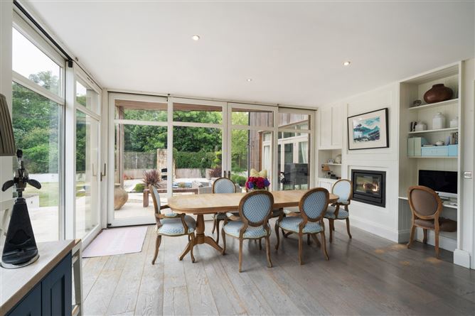 https://photos-a.propertyimages.ie/media/1/5/8/5018851/18ef78ea-bf0b-4747-a630-f23773aa698b_l.jpg